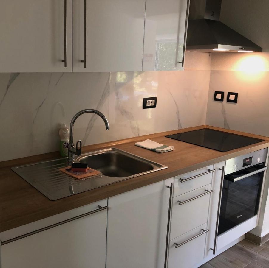 Lumbrela Apartments ستاريغغاد باكلينتسا المظهر الخارجي الصورة